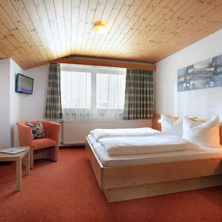 Hotel Edelweiss 3*